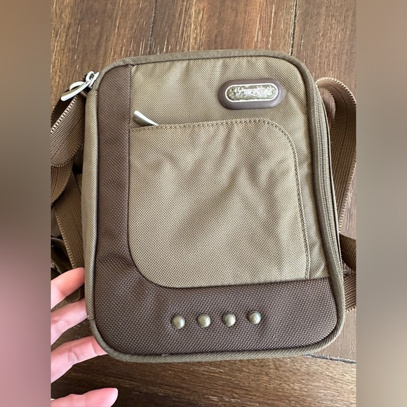 Tumi tech swing pack cross body bag - Picture 7 of 15